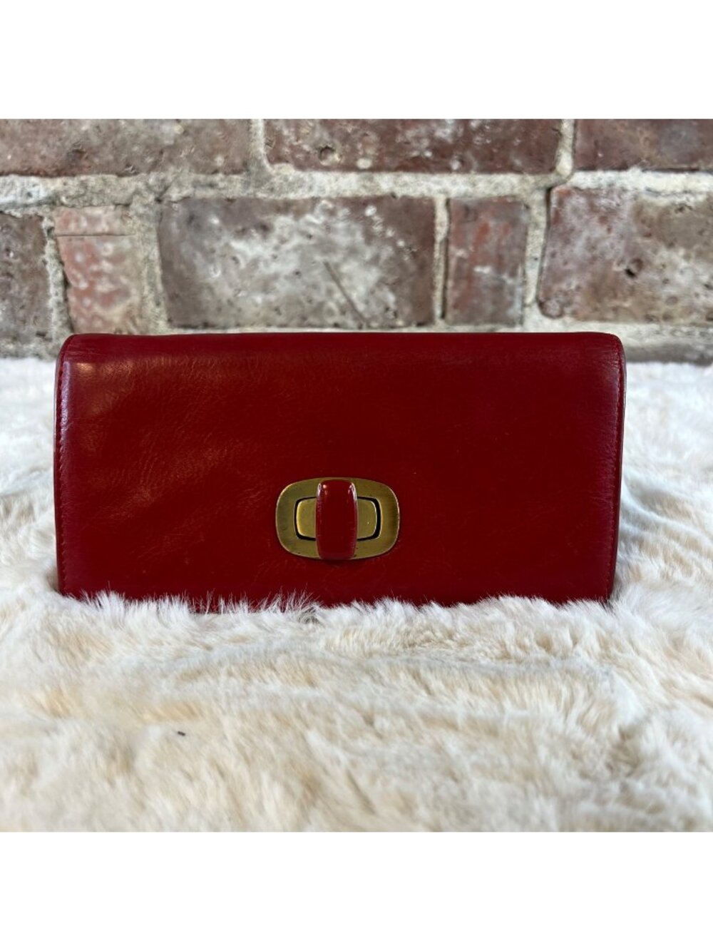 Vtg HOBO International 'Dora' Red Leather Clutch Wallet Turn Lock Closure